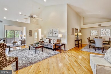 5702 Balsam Grove Ct, Rockville, MD 20852 - photo 4