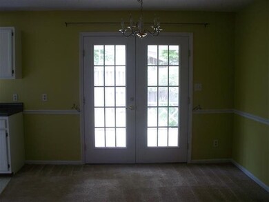 305 Bracken Place, Jacksonville, NC 28540 - photo 4