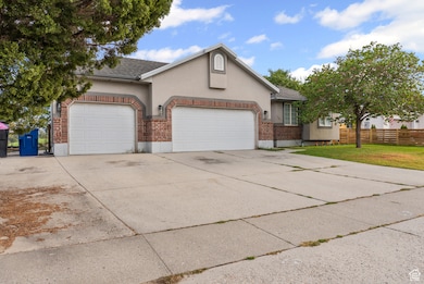 1157 E Sego Lily Dr, Sandy, UT 84094 - photo 2