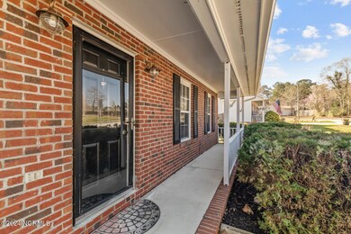 135 Suffolk Cir, Jacksonville, NC 28546 - photo 5