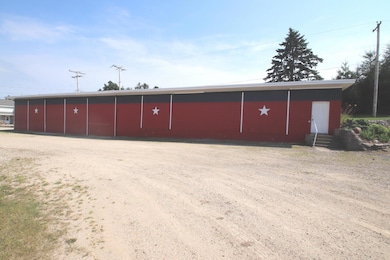 120 Dix Rd, Mount Calvary, WI 53057 - photo 4