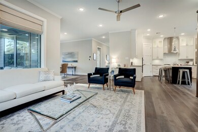 974 W 42nd St, Houston, TX 77018 - photo 5