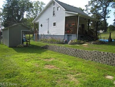 16452 Cornell St, East Liverpool, OH 43920 - photo 3