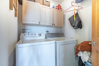 6753 Slate Dr unit 933, Carpentersville, IL 60110 - photo 7