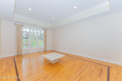 15 Tulip Tree Ln, Schenectady, NY 12309 - photo 7