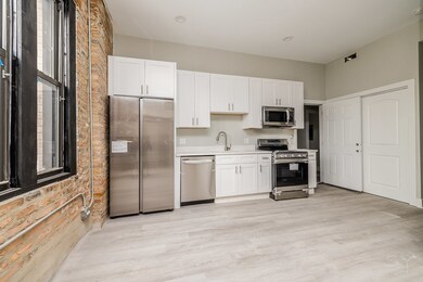 2450 S Oakley Ave unit 2R, Chicago, IL 60608 - photo 3