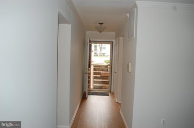 16318 Taconic Cir, Dumfries, VA 22025 - photo 2