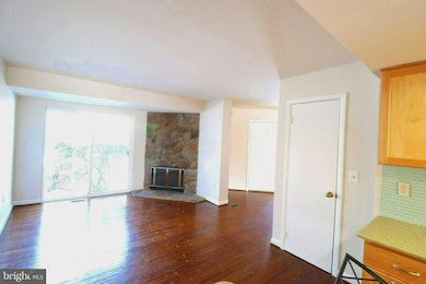 5665 Vantage Point Rd, Columbia, MD 21044 - photo 3