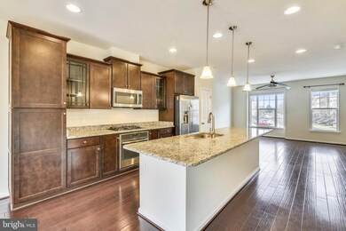 9044 Christopher Ln, Manassas Park, VA 20111 - photo 6