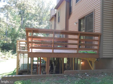 23330 Red Oak Ct, California, MD 20619 - photo 2