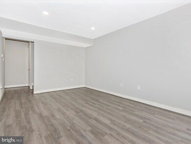 527 W Diamond Ave, Gaithersburg, MD 20877 - photo 7