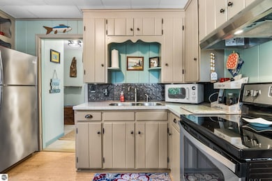 457 Lake St, Frankfort, MI 49635 - photo 7