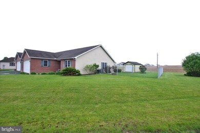 11373 Nicole Dr, Greencastle, PA 17225 - photo 3