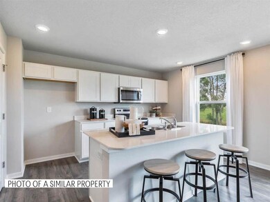 605 Prairie View Dr, West Branch, IA 52358 - photo 5