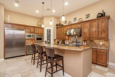 Kitchen w/Viking Appliances