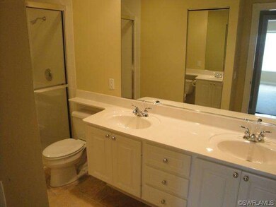 MasterBath w/ Dual Sinks