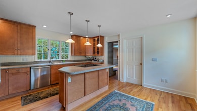 72 Carriage Dr, Middlebury, CT 06762 - photo 5