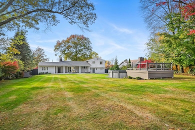 75 Roosevelt Dr, Trumbull, CT 06611 - photo 3