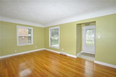 1332 57th Place, Des Moines, IA 50311 - photo 3