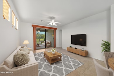 25_family room with tv 1_vs