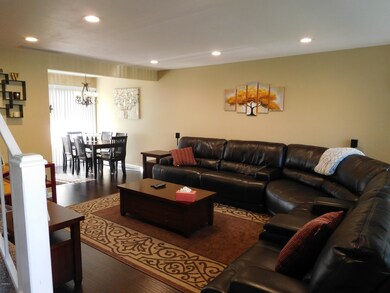 2 living room-Dining