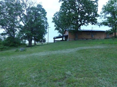 16628 Highway 133, Dixon, MO 65459 - photo 4
