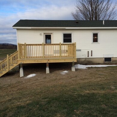 243 Swamp Rd, Fairfax, VT 05454 - photo 3