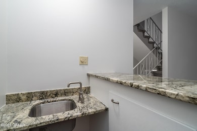 818 N 39th St, Grand Forks, ND 58203 - photo 7