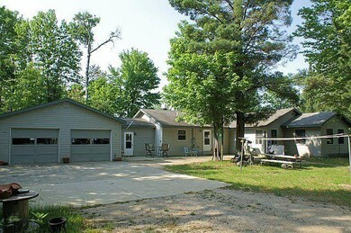 Garage/Drive