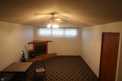 738 6th St S, Breckenridge, MN 56520 - photo 5