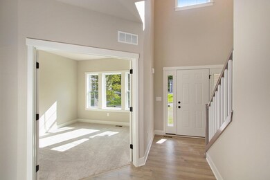 CKW012-E2700-Foyer