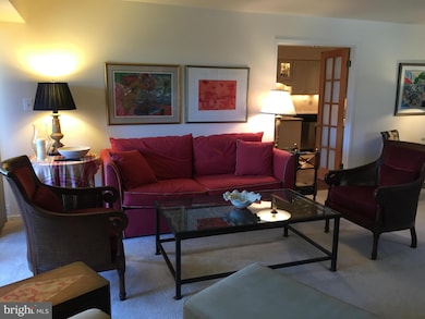 5647 Harpers Farm Rd unit E, Columbia, MD 21044 - photo 3