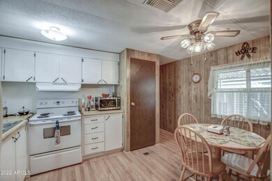 KITCHEN 6 (2)