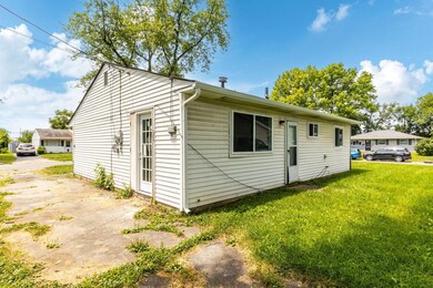 2022-7-15 2446 Kitchner Dr 05