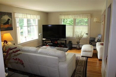 28 Zinns Dr, Wakefield, RI 02879 - photo 5