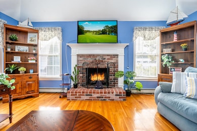 16 Weatherdeck Drive