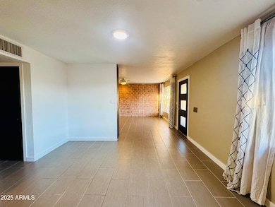 8348 E Sells Dr, Scottsdale, AZ 85251 - photo 6