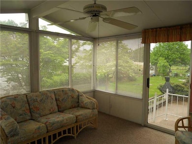 Sunroom. Sunroom / Family Room