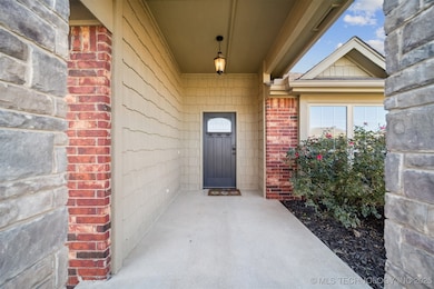 11802 E 105th Place N, Owasso, OK 74055 - photo 4
