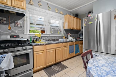 352 N 7th St, Newark, NJ 07107 - photo 7