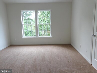 215 Maple Ave, Coatesville, PA 19320 - photo 7