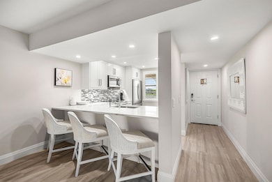 6061 Balboa Cir unit 403, Boca Raton, FL 33433 - photo 2