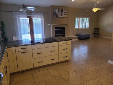 8423 N 16th Place, Phoenix, AZ 85020 - photo 4