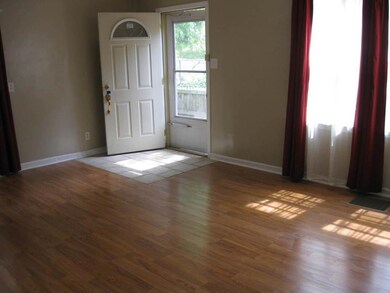 1984 Summit St, Des Moines, IA 50315 - photo 2