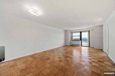 Parker Imperial unit 10G, North Bergen, NJ 07047 - photo 4