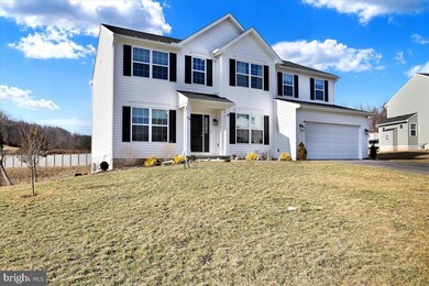 35 Ladderback Ln, Reading, PA 19606 - photo 2
