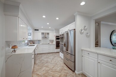 10211 Sugar Hill Dr, Houston, TX 77042 - photo 7