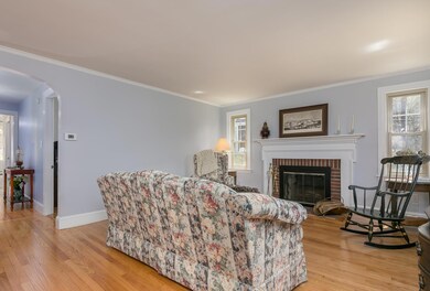 216 Mitchell Rd Cape Elizabeth-large-007