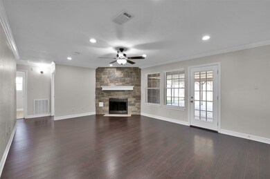 138 Amarillo Dr, Magnolia, TX 77354 - photo 6