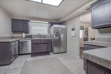 2862 Camulos Way, Redding, CA 96002 - photo 6